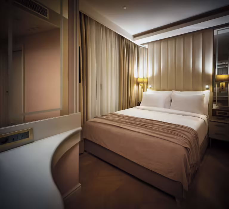 Grand Galata Hotel Classic Room Hero 02
