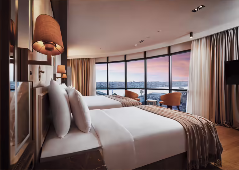 Grand Galata Hotel Deluxe Sea View Room 02