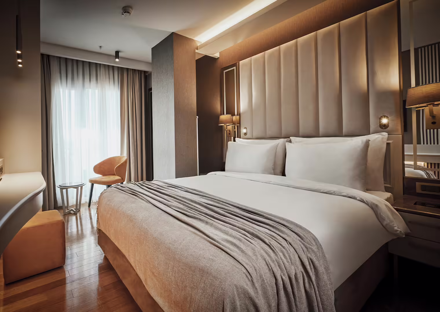 Grand Galata Hotel Standart Room Hero 02