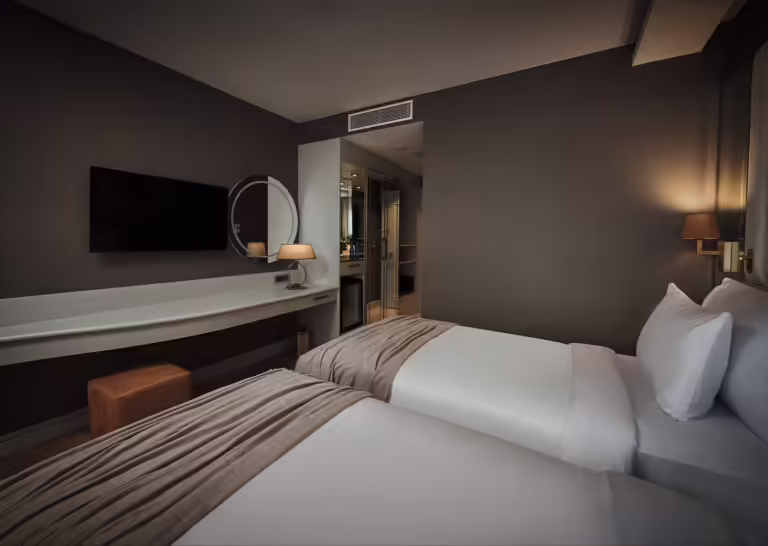 Grand Galata Hotel Superior Room 04