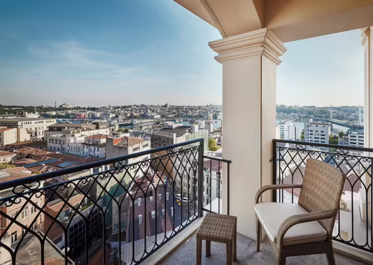 Grand Galata Hotel Superior Room With Galata View With Balcony 06