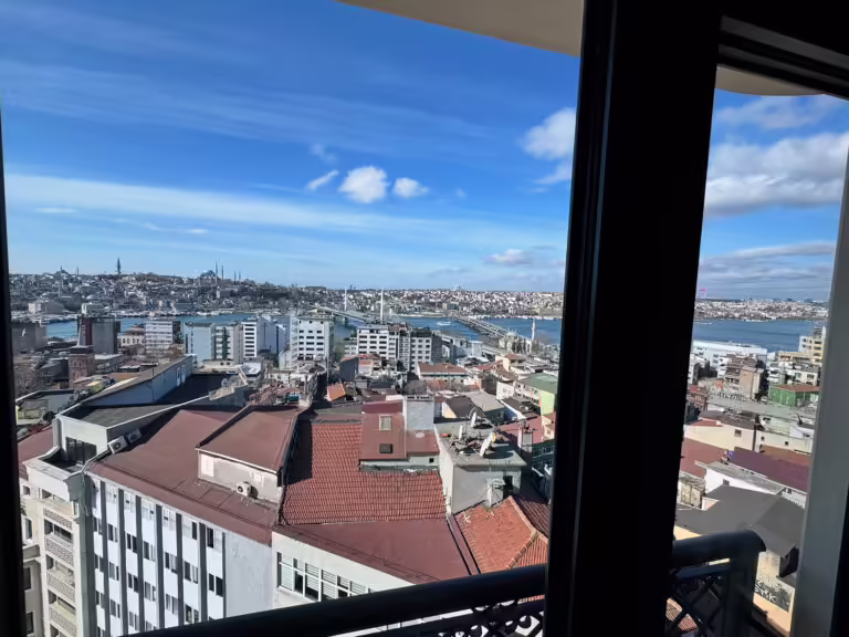 Grand Galata Hotel Superior Room With Sea View 02