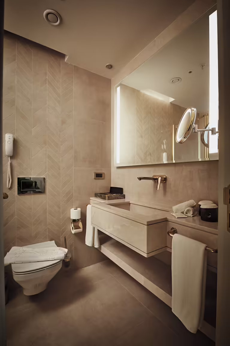 Grand Galata Hotel Superior Room With Sea View 05